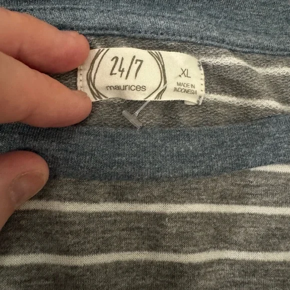 Maurices Gray and White Raglan 3/4 Sleeve Tee - Picture 2 of 8